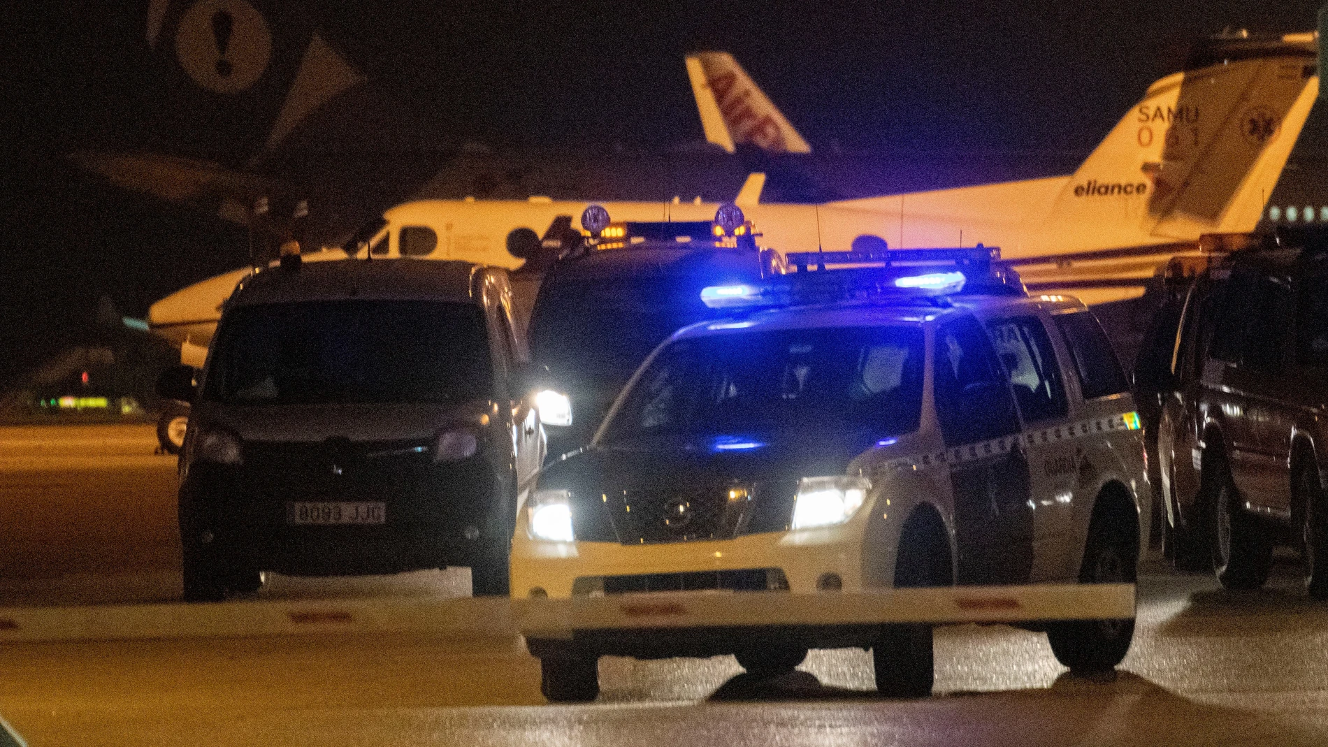 Inmigrantes fugados del avión marroquí que aterrizó de urgencia en Palma Inmigrantes fugados del avión marroquí que aterrizó de urgencia en Palma