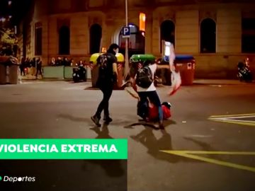 Aficionados del FC Barcelona y el RCD Espanyol, unidos contra los independentistas