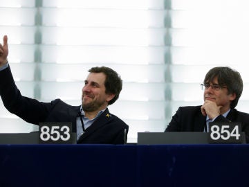 Carles Puigdemont y Toni Comín en el Parlamento Europeo