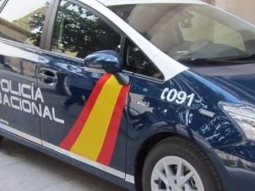 Coche patrulla de la Policía Nacional