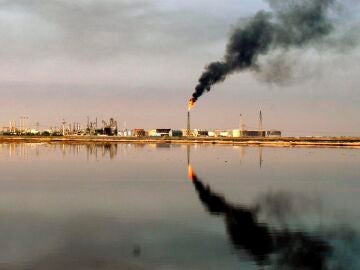 Imagen de una refinería