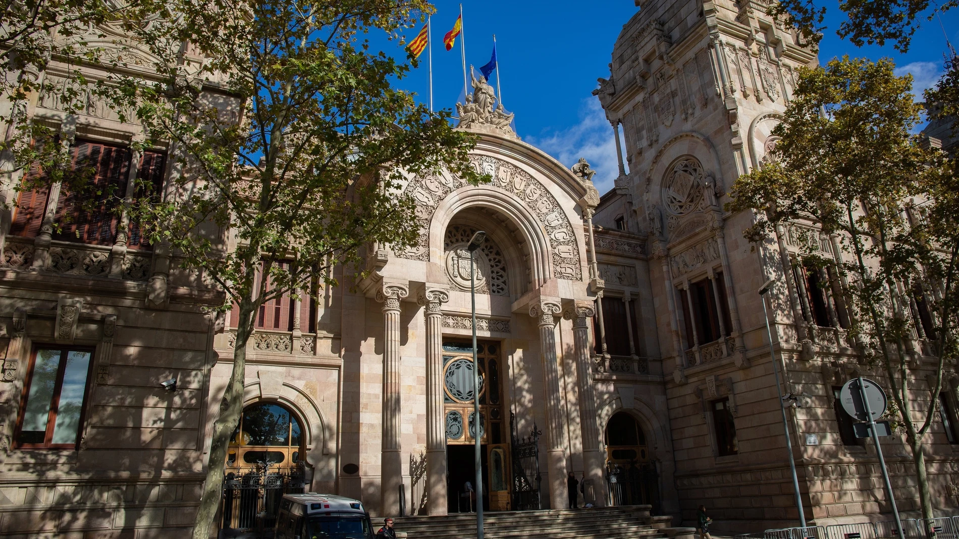 Fachada del Tribunal Superior de Justicia de Cataluña Fachada del Tribunal Superior de Justicia de Cataluña