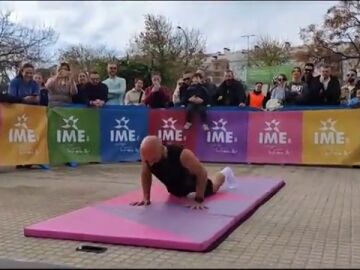 Récord de 'burpees' durante un año: 66.795