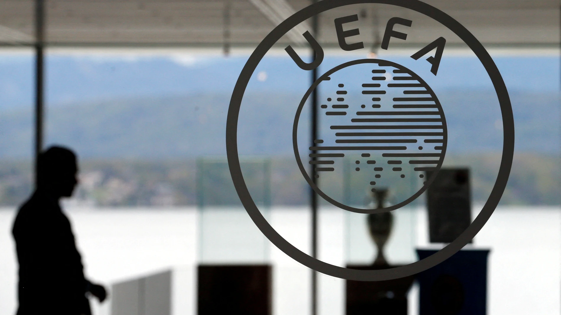 Sede central de la UEFA en Nyon (Suiza) Sede central de la UEFA en Nyon (Suiza)